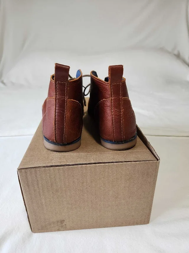 Women's brown leather boots image indicator(5)