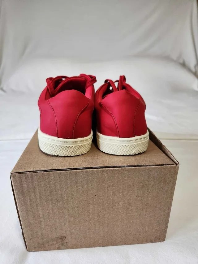 Red women's sneakers image indicator(3)