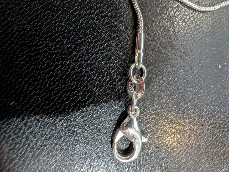 925 Silver chain and hoop earrings image indicator(4)