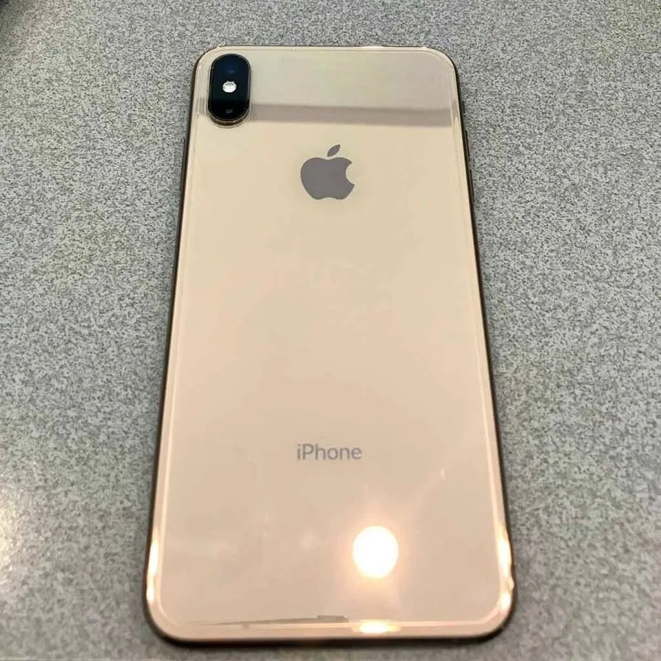 iPhone – Gold Edition