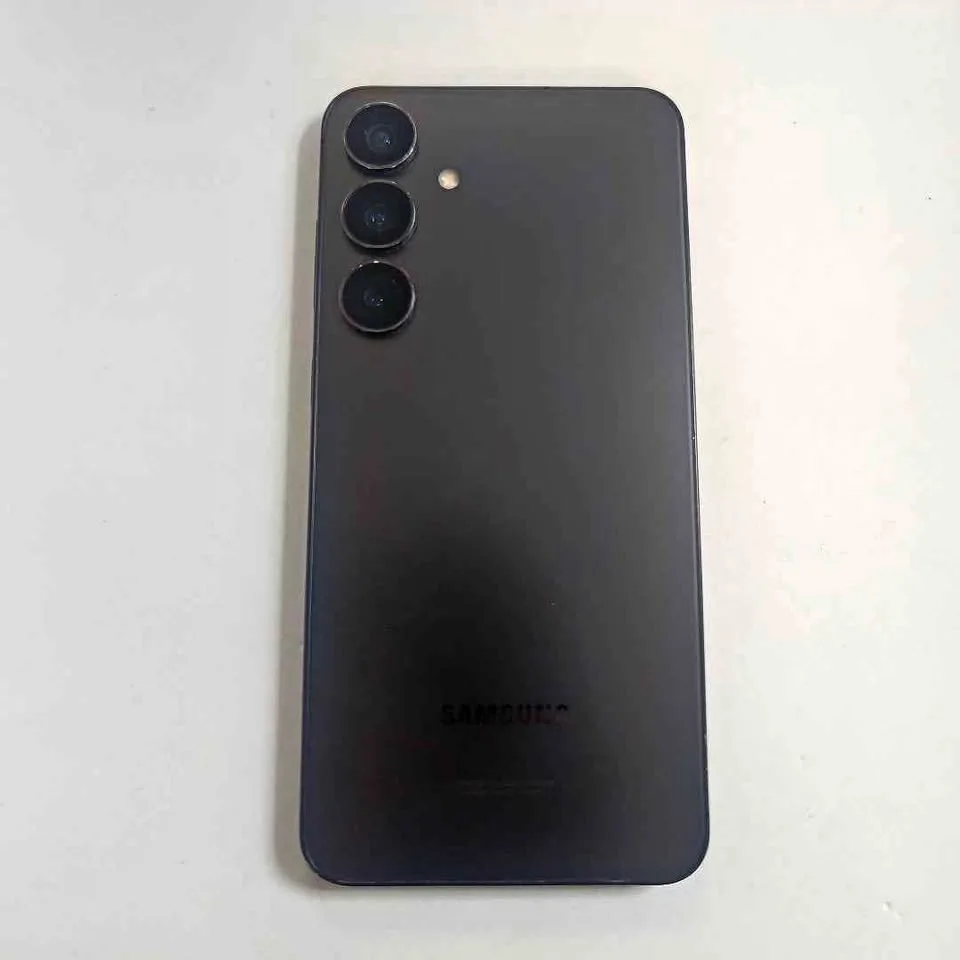 Samsung Galaxy S24 – Onyx Black – 256GB