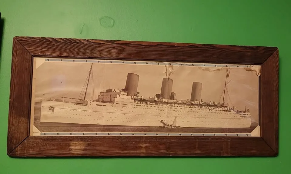 RMS Empress of Britain Brochure Frame image indicator(10)