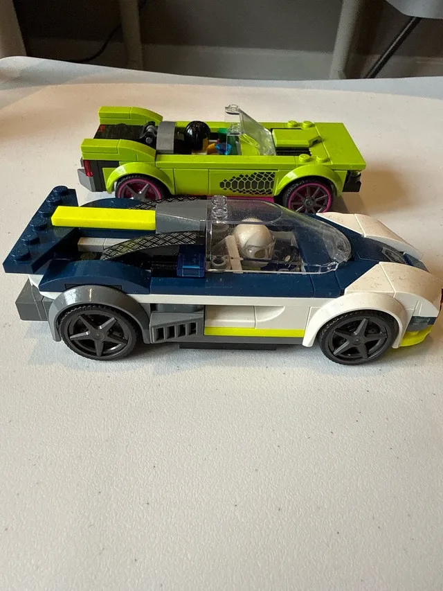 LEGO Cars image indicator(2)