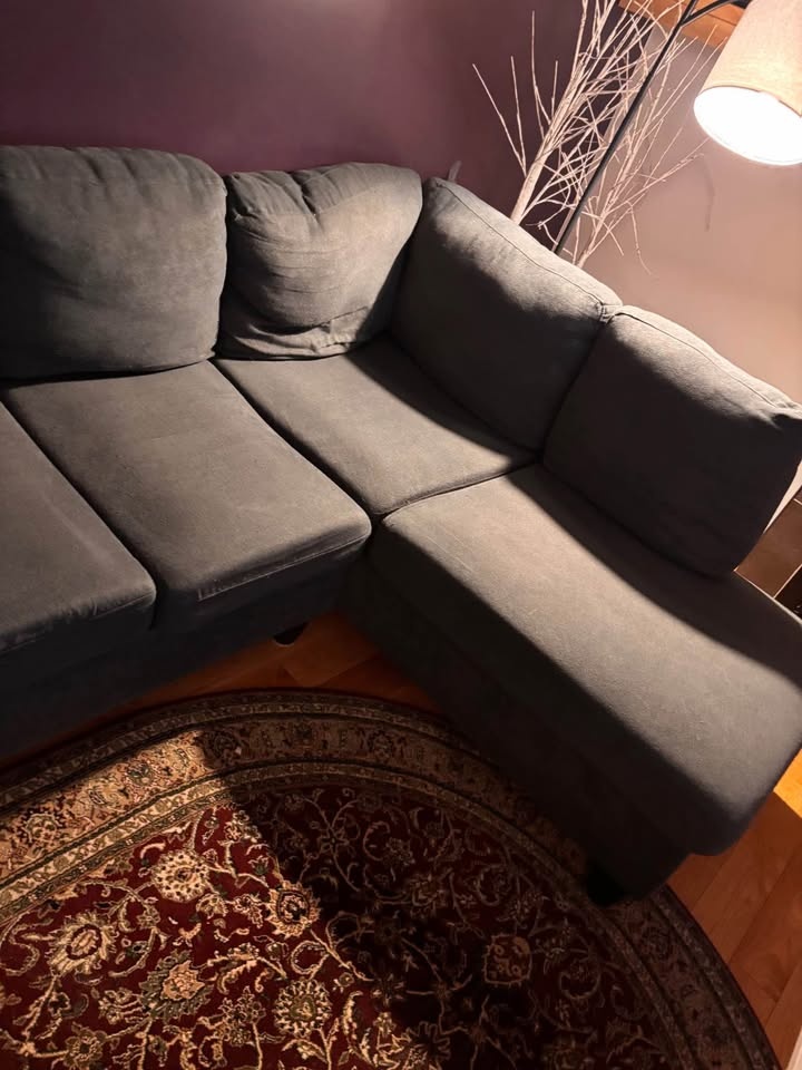 Sectional Couch - photo 3