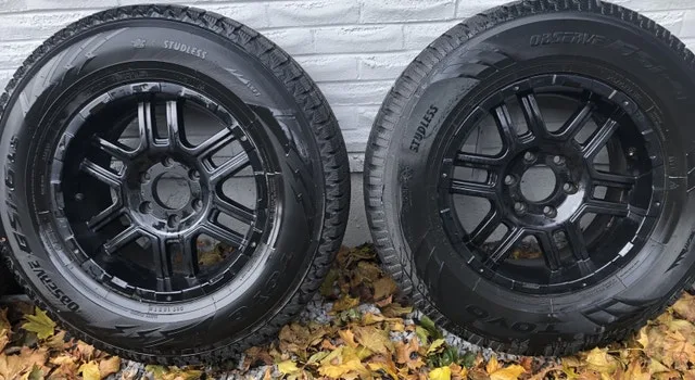 ION 179 MATTE BLACK 17X8 +10 6X135MM 87MM image indicator(2)