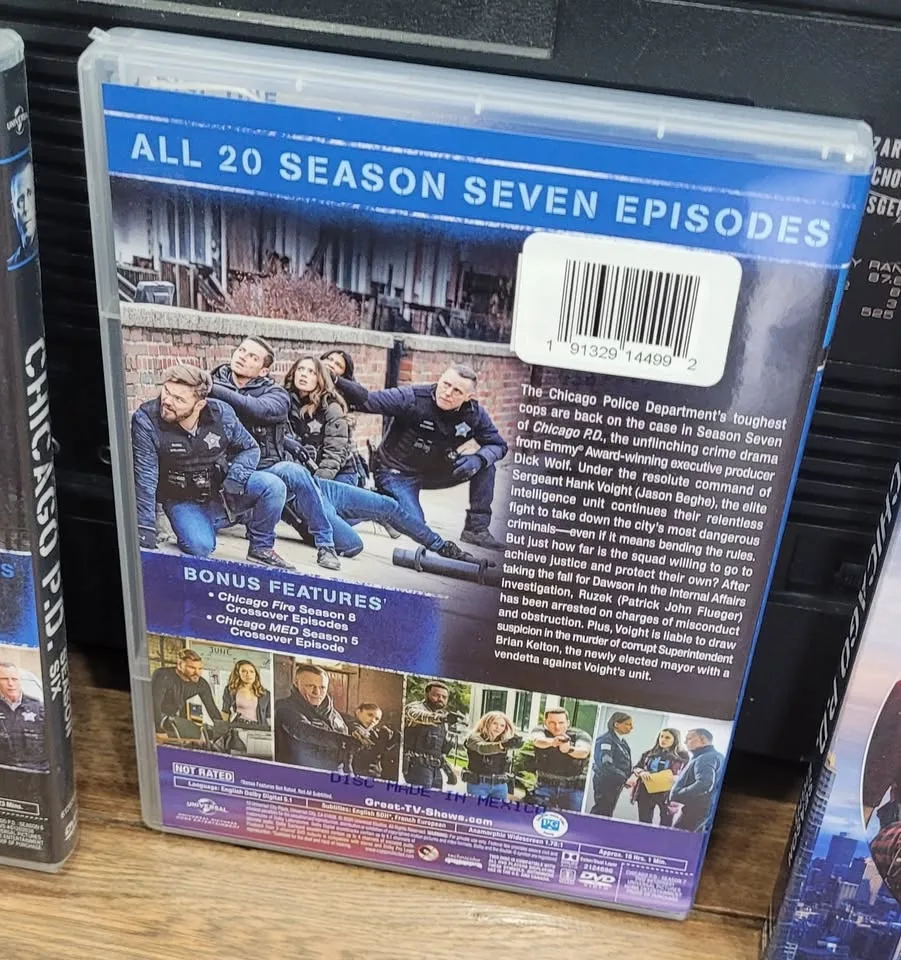 Chicago P.D. Seasons 5, 6, 7, and 8, on DVD image indicator(8)