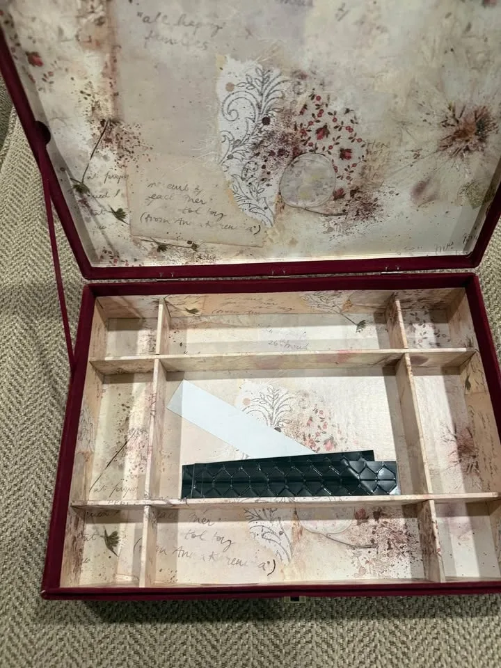 Heirloom Scrapbook Collection Kit image indicator(3)