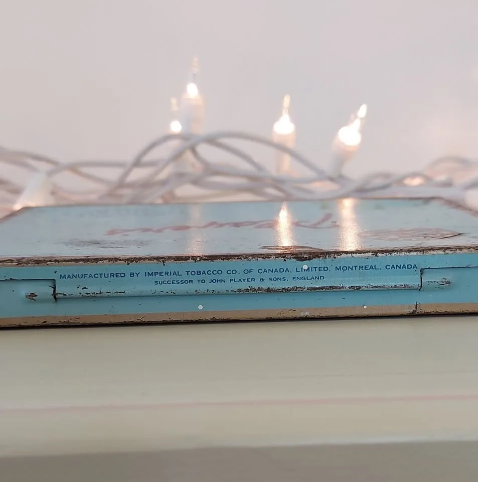 Player's Navy Cut Steel Tin image indicator(4)