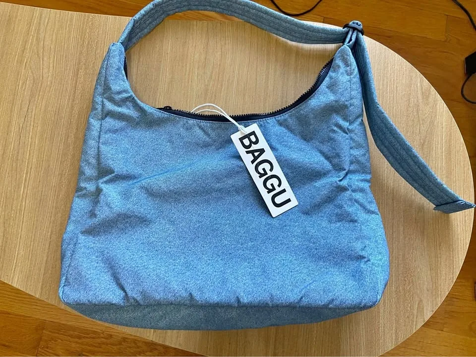 Baggu Nylon Shoulder Bag (digital denim)
