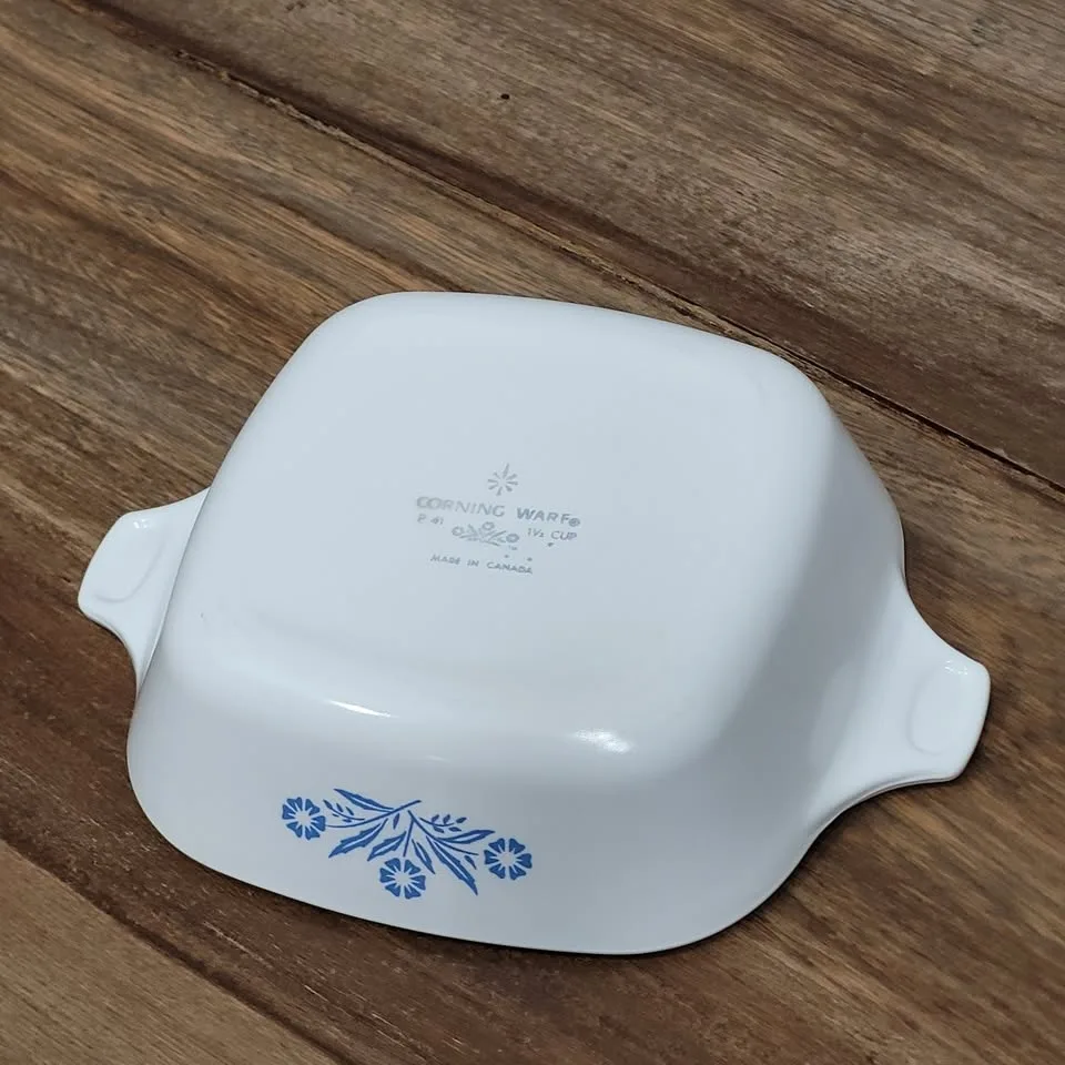 Vintage Corning Ware Petite Pan Blue Cornflower image indicator(7)