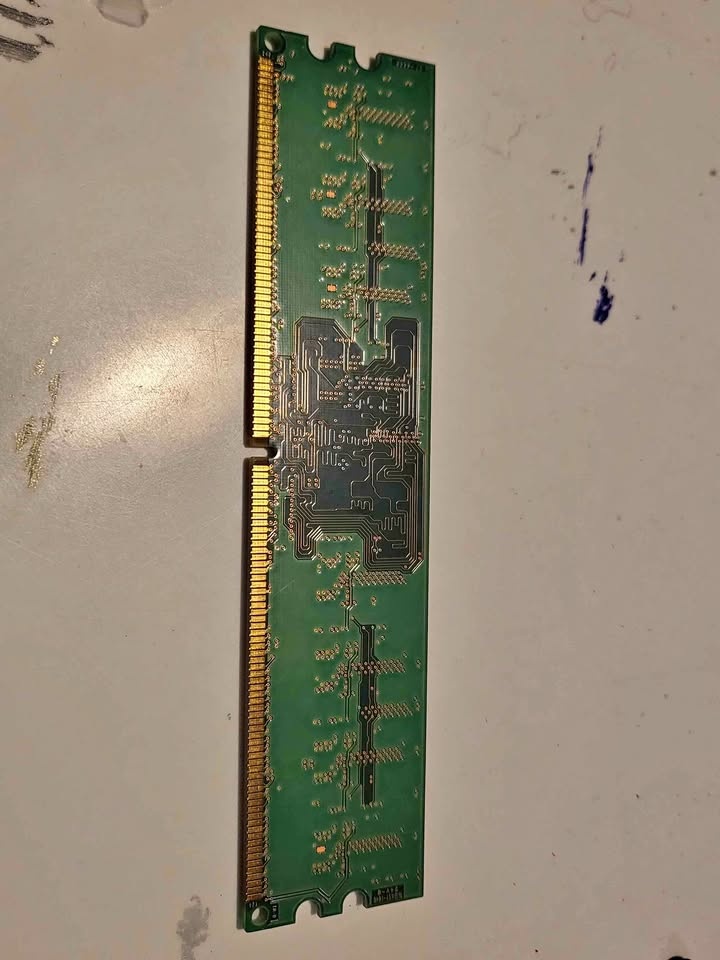 FREE 2x1GB RAM STICK