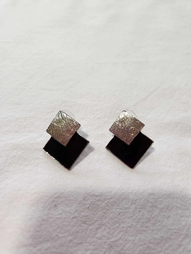 Black and gold earrings