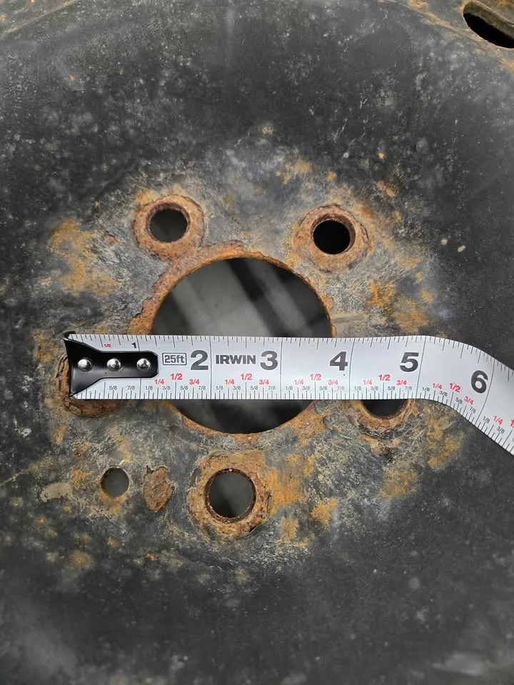 Extreme Grip Winter Tires- 215/60R16 image indicator(9)