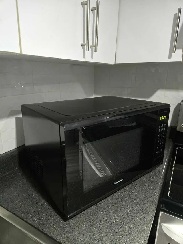 Panasonic NN-SG616B 1.3 cu. ft. Microwave Oven image indicator(3)