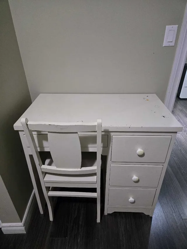 Kids Table & Chair Set