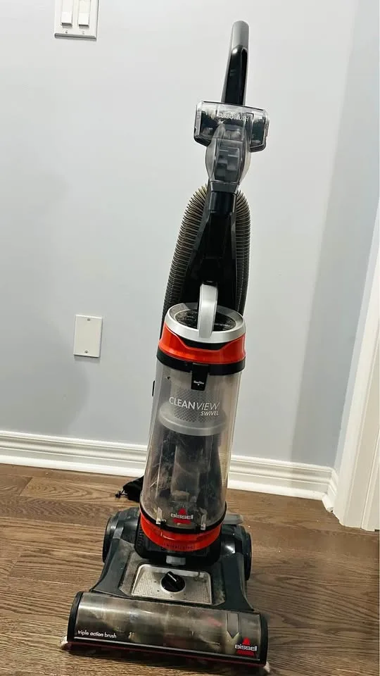 Bissell vacuum cleaner/carpet cleaner