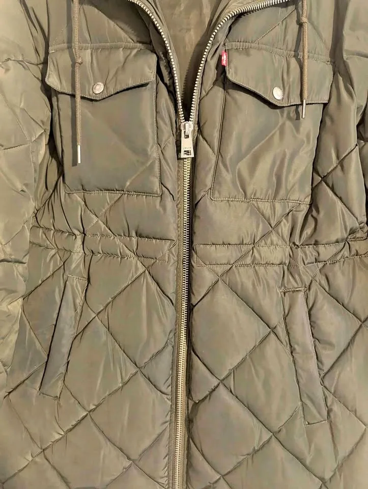 Women's Winter Jacket Size - Medium Fleece Lined Hood