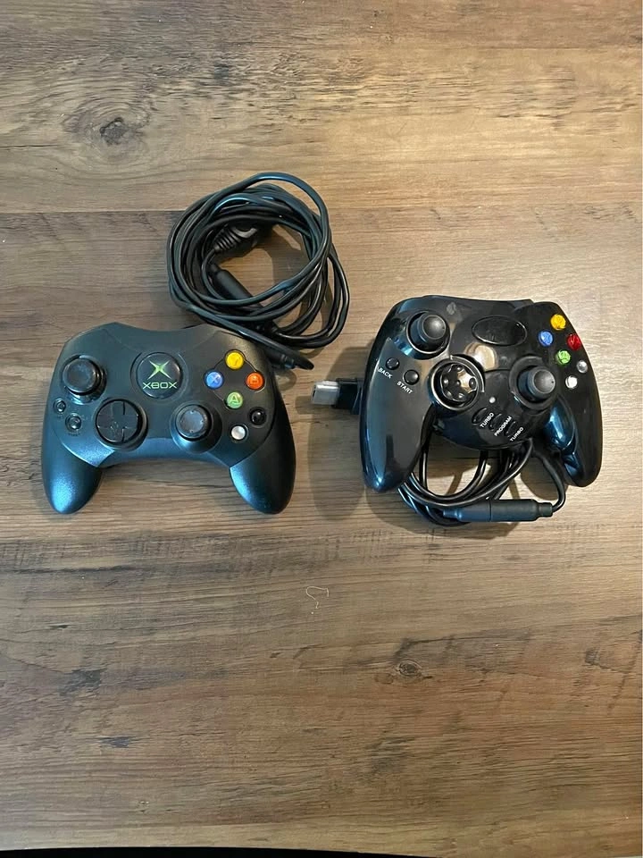 Xbox OG Controllers