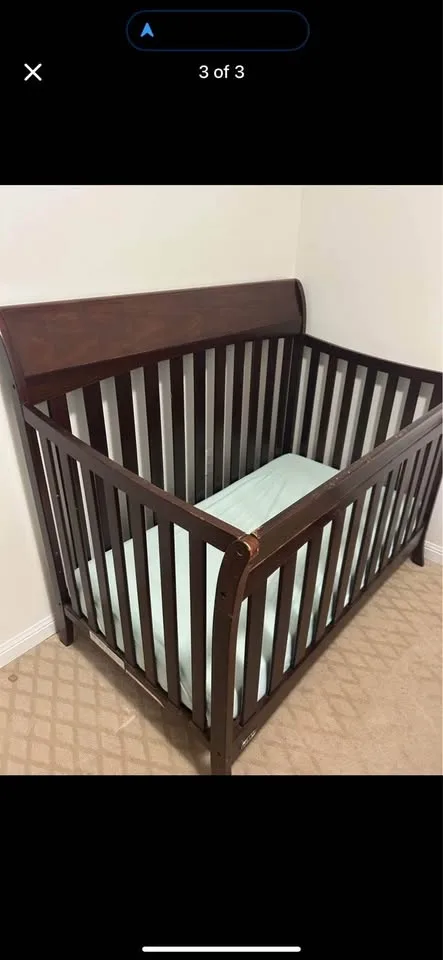Graco Convertible Crib - Retails for $200!! image indicator(2)