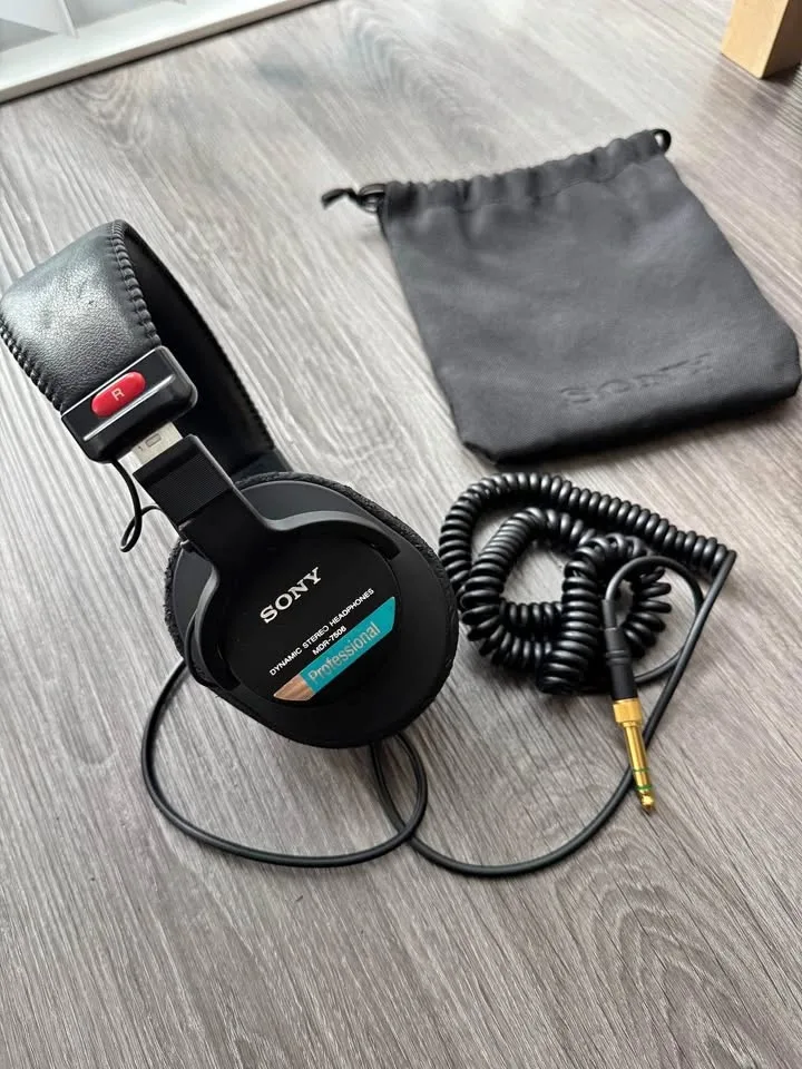 Sony MDR7506 Professional Stereo Headphones