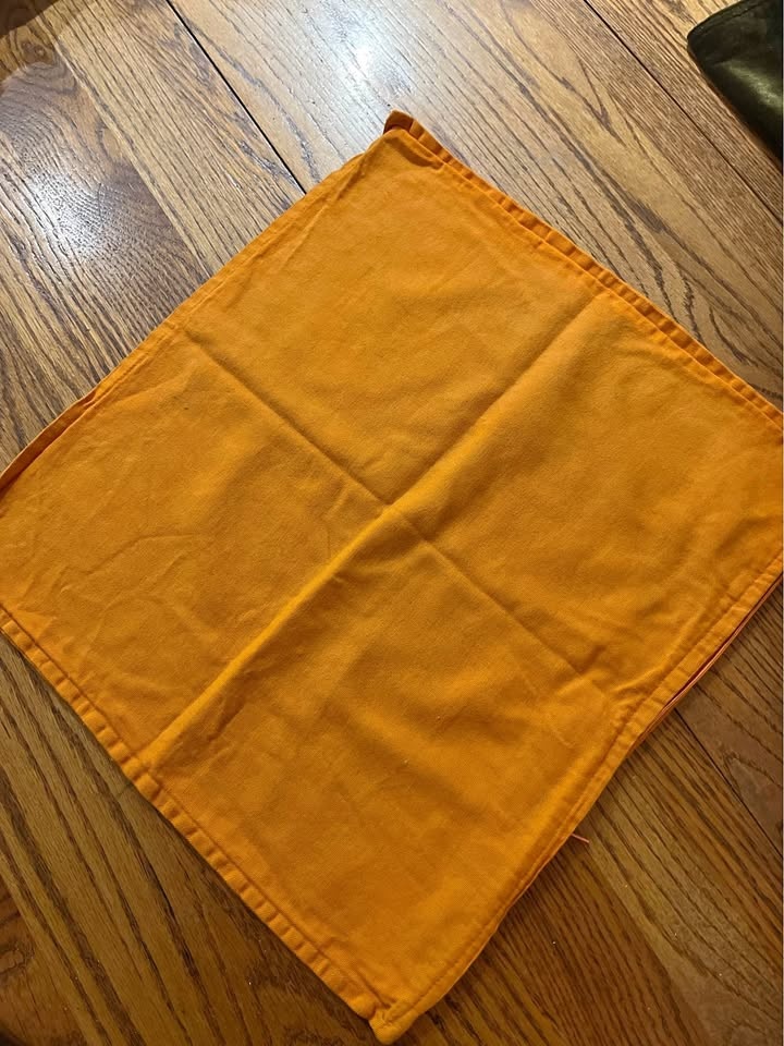 🛋️ 2 IKEA Throw Pillow Covers – 20”×20” – Orange + Botanical