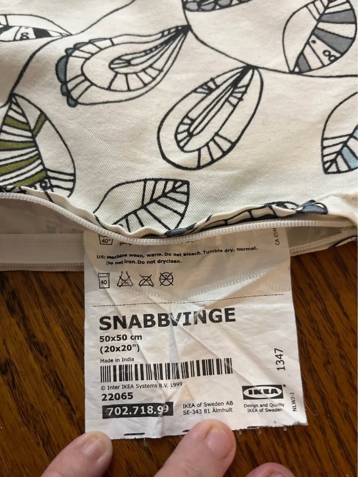🛋️ 2 IKEA Throw Pillow Covers – 20”×20” – Orange + Botanical - photo 4