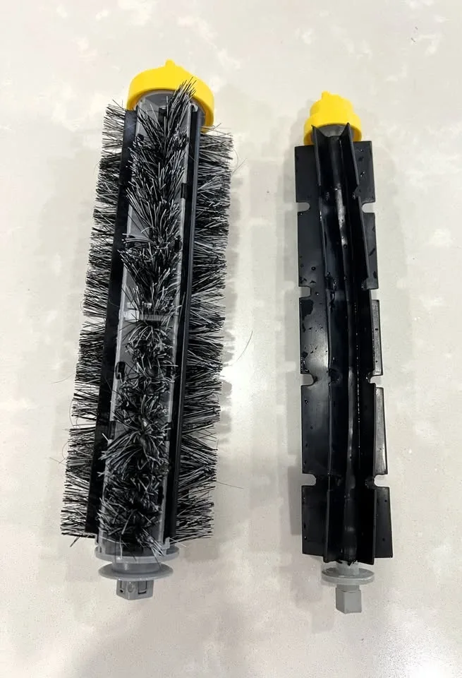 Roomba 692 Robot Vacuum – Great Condition + Extras! image indicator(8)