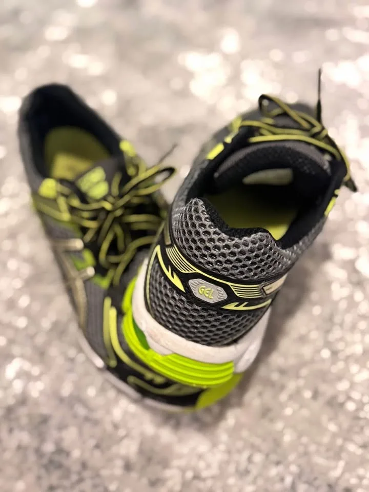 Asics GT-1000 running shoe/ Size US 7 image indicator(2)