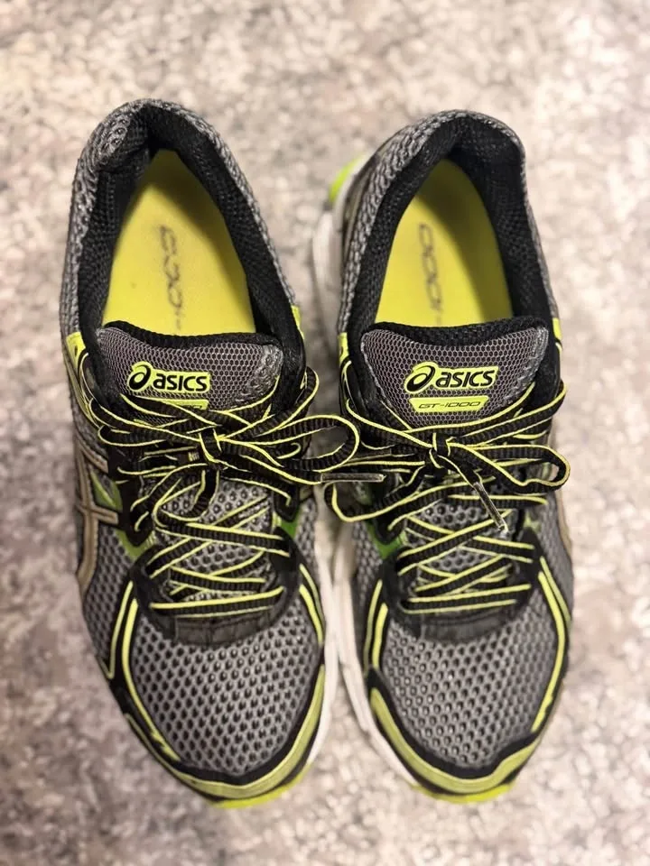 Asics GT-1000 running shoe/ Size US 7 image indicator(3)