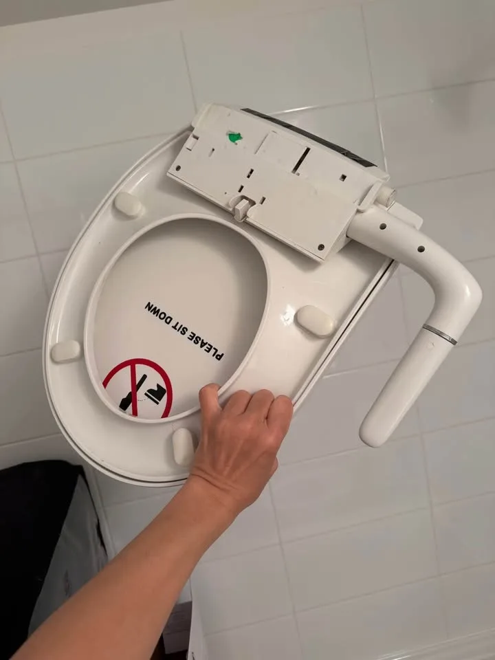 Rounded Bidet Kohler image indicator(5)