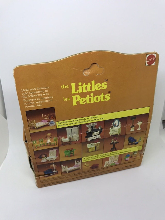Vintage Mattel The Littles Hedy on her Blue Settee - Rare - photo 3