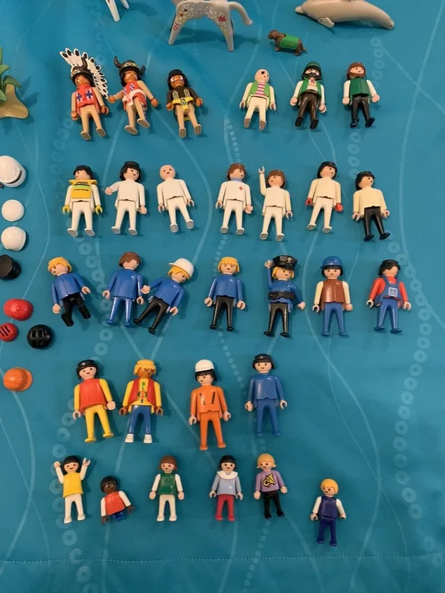 Vintage Playmobil Lot-Figures, Vehicles, Accessories 1974 Gebora image indicator(2)
