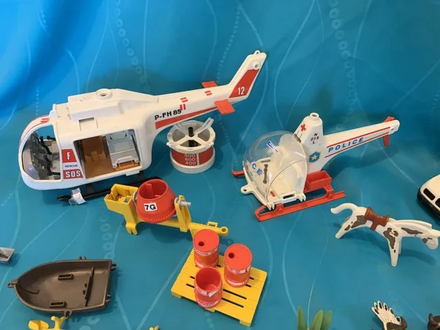 Vintage Playmobil Lot-Figures, Vehicles, Accessories 1974 Gebora image indicator(4)