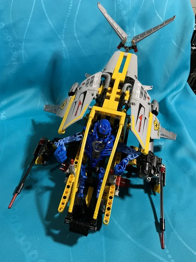 Huge lot of Hero Factory Lego and Bionicle image indicator(4)