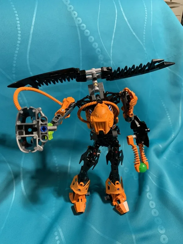 Huge lot of Hero Factory Lego and Bionicle image indicator(6)