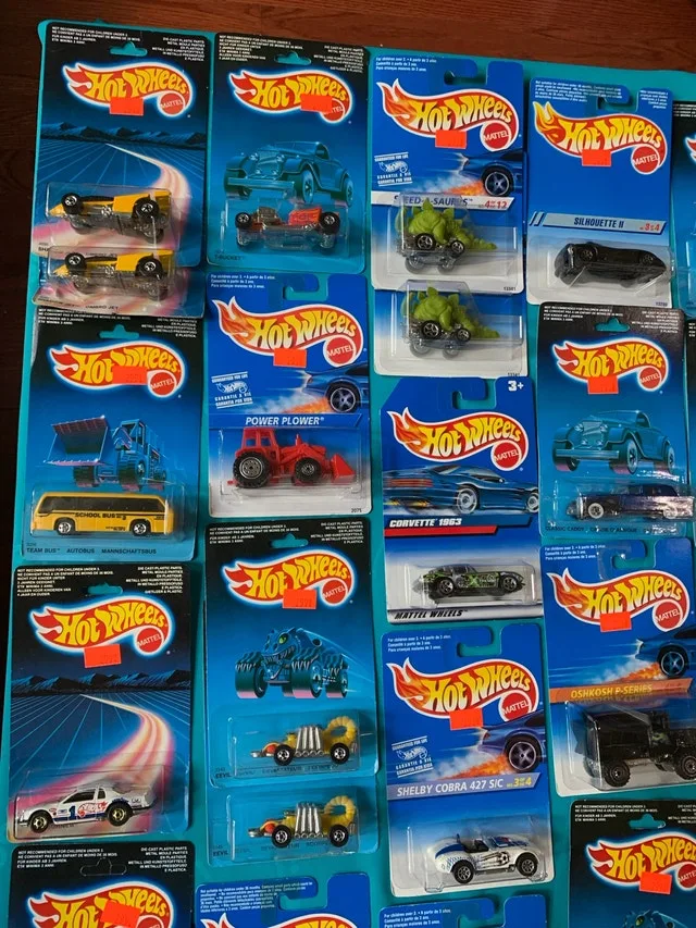 Vintage Hot Wheels Blackwall International Cards image indicator(4)