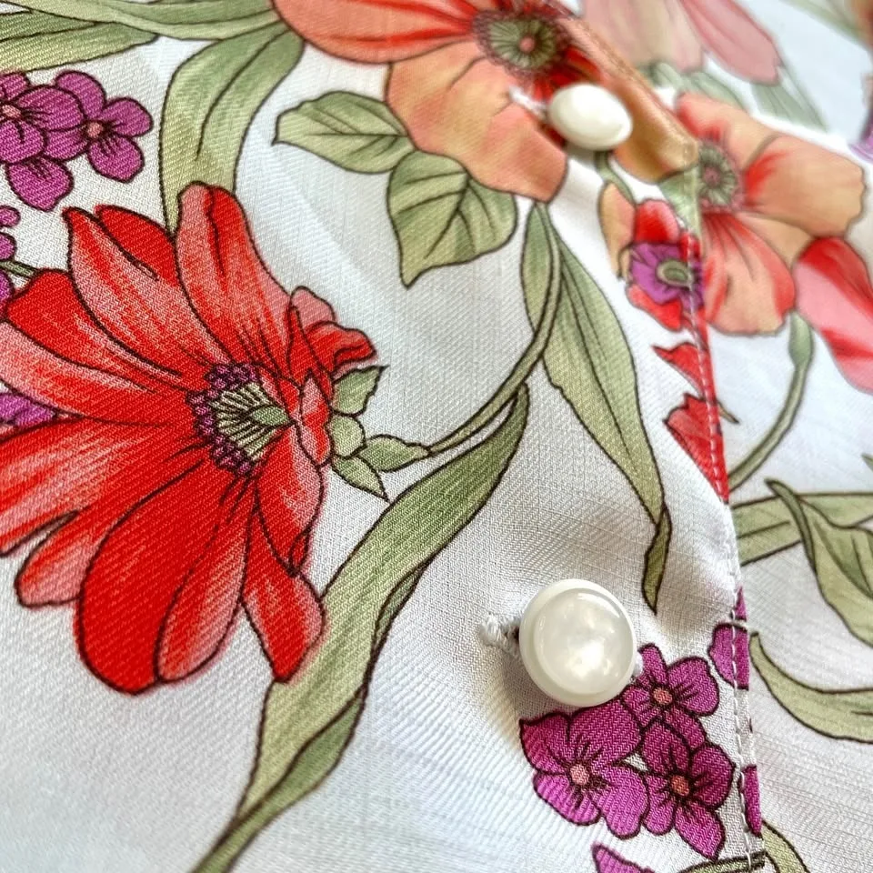 Retro 80s M-L Japanese Floral Blouse with Shoulder Pads image indicator(3)