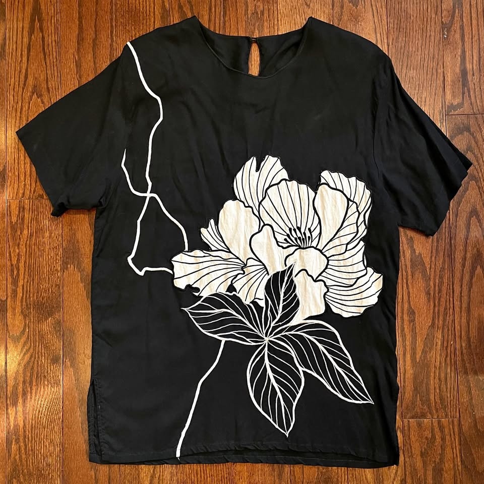 80s M-L Floral Black & White Top Shoulder Padded