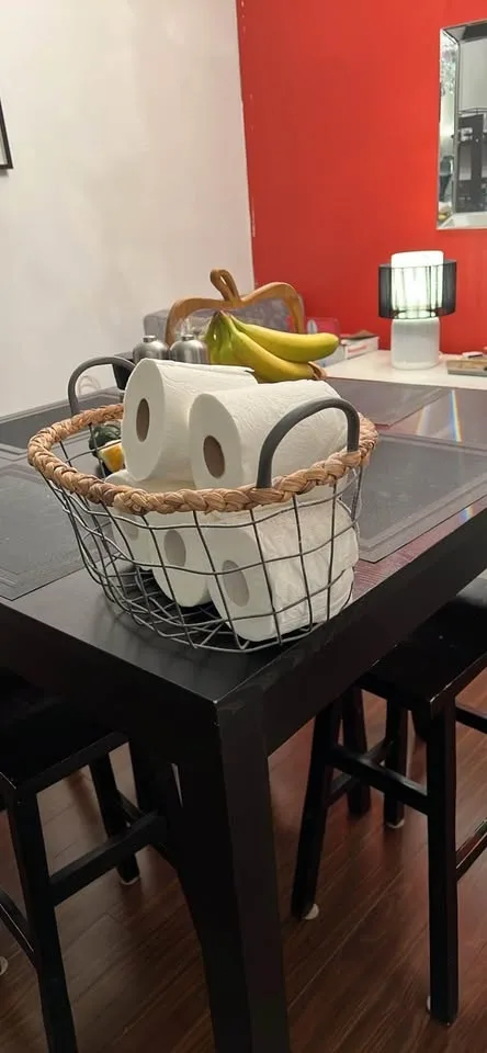 Basket for toilet paper image indicator(2)