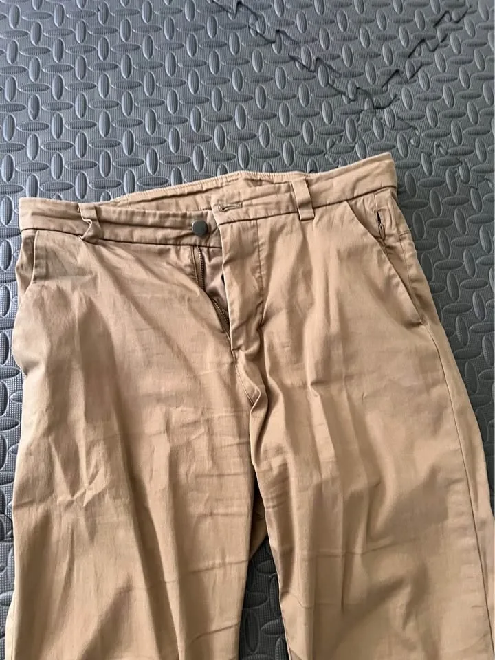 Lululemon ABC panth size 28 image indicator(2)