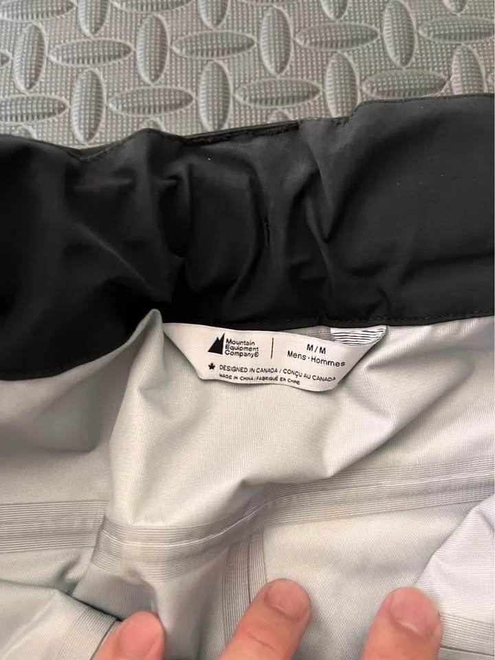 Snow board or ski panth MEC size M FREE Belt image indicator(2)