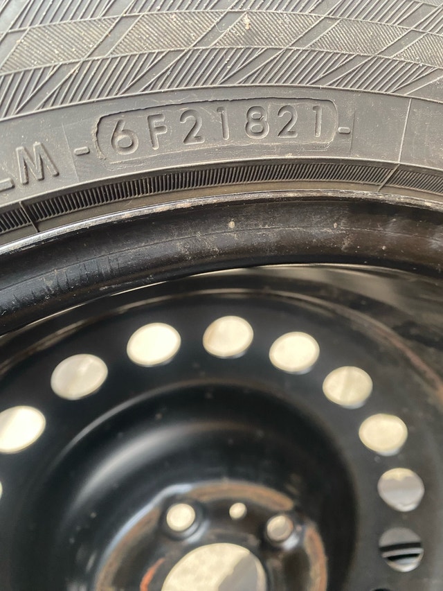 Yokohama BLUEARTH Winter 215/65R17 - photo 3