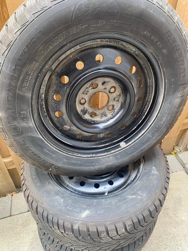 General Altimax ARCTIC 12 215/65R16