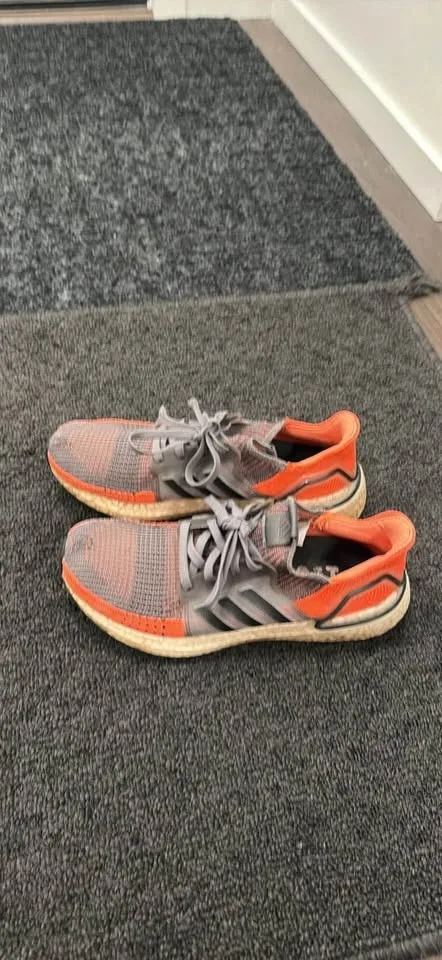 Adidas boost size 8.5 image indicator(2)