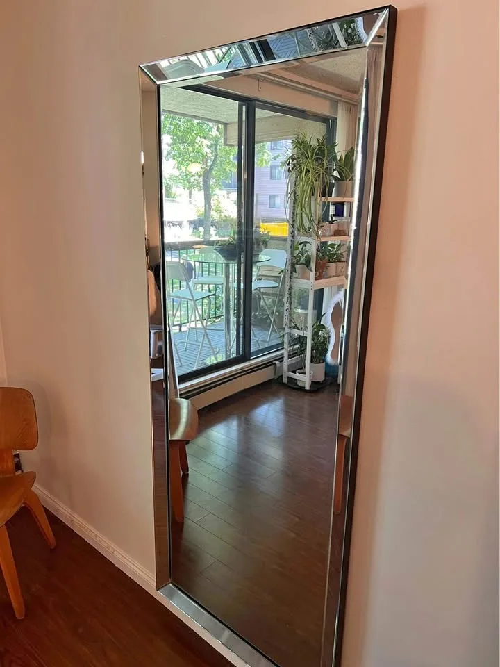 Bezelled mirror perfect condition