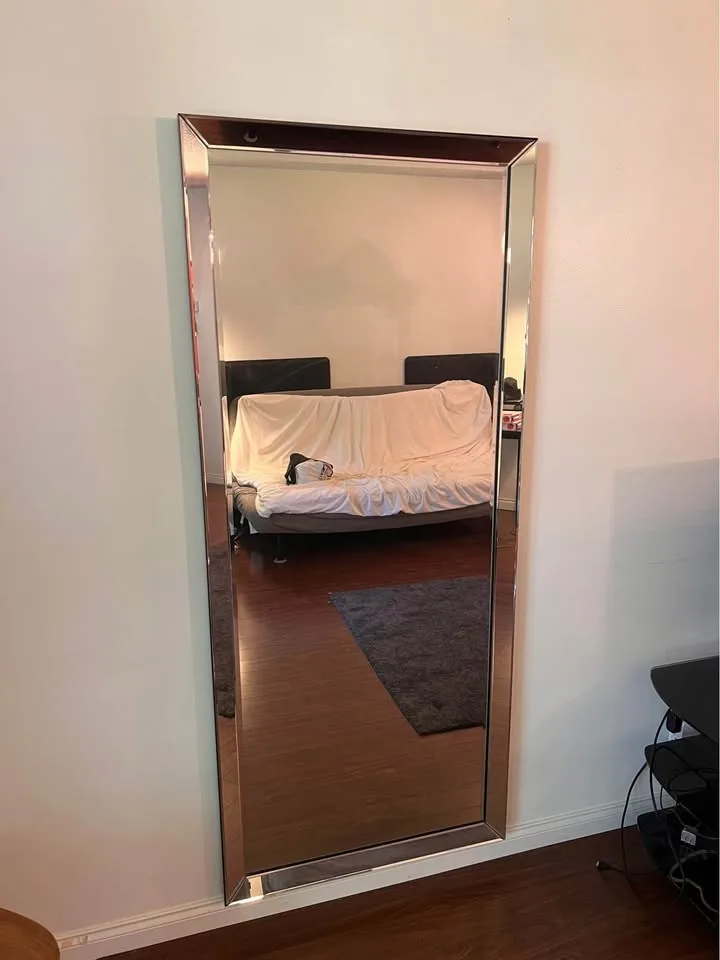 Bezelled mirror perfect condition image indicator(2)