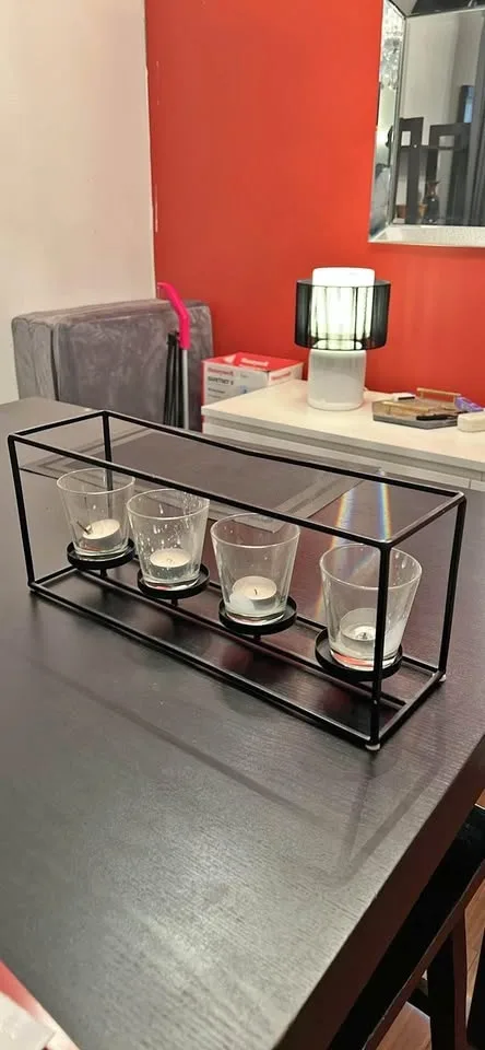 Candle holder