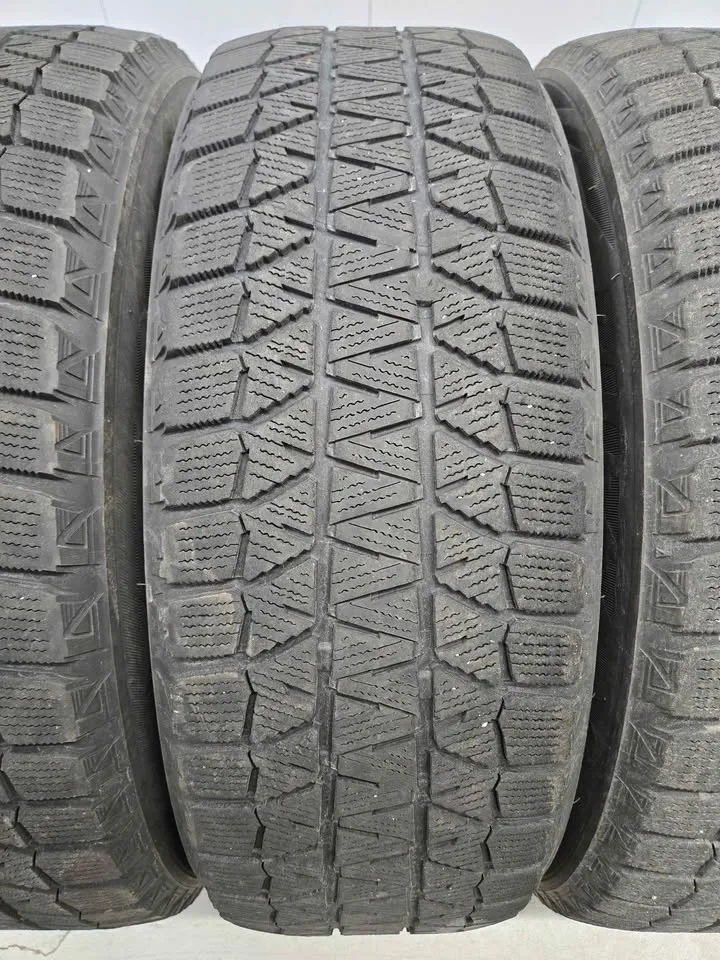 Blizzak Winter Tires- 195/65R15 image indicator(4)