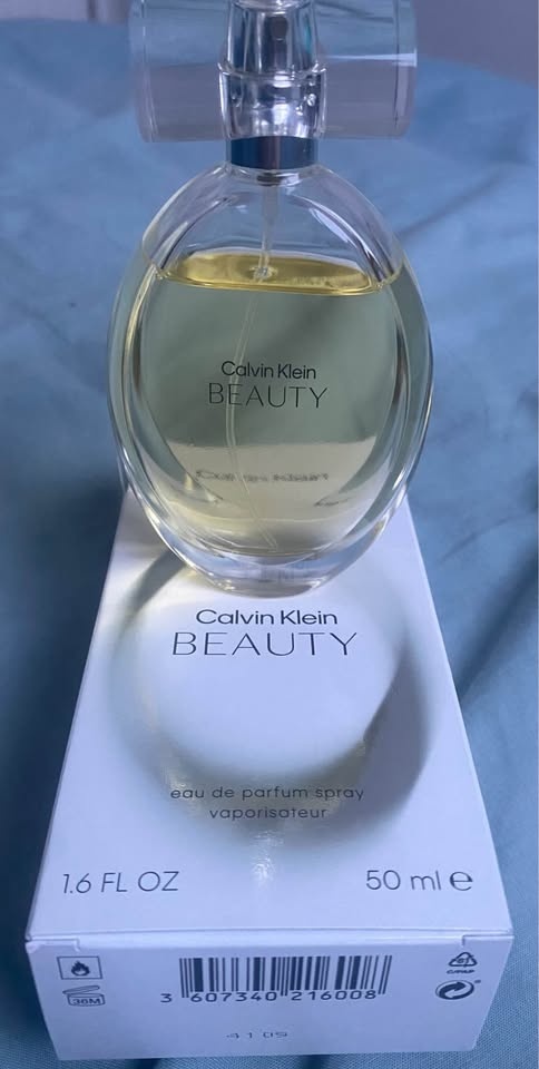 Perfumes - photo 3