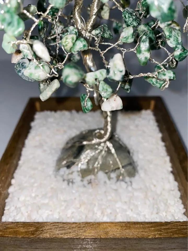 🌳 Handcrafted Green Gemstone Tree – Abundance & Balance 🌳 image indicator(5)